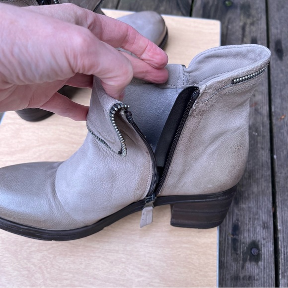Miz Mooz Swish Leather Ankle Boots In Pebble Sz 40(9-9.5) - Picture 5 of 16
